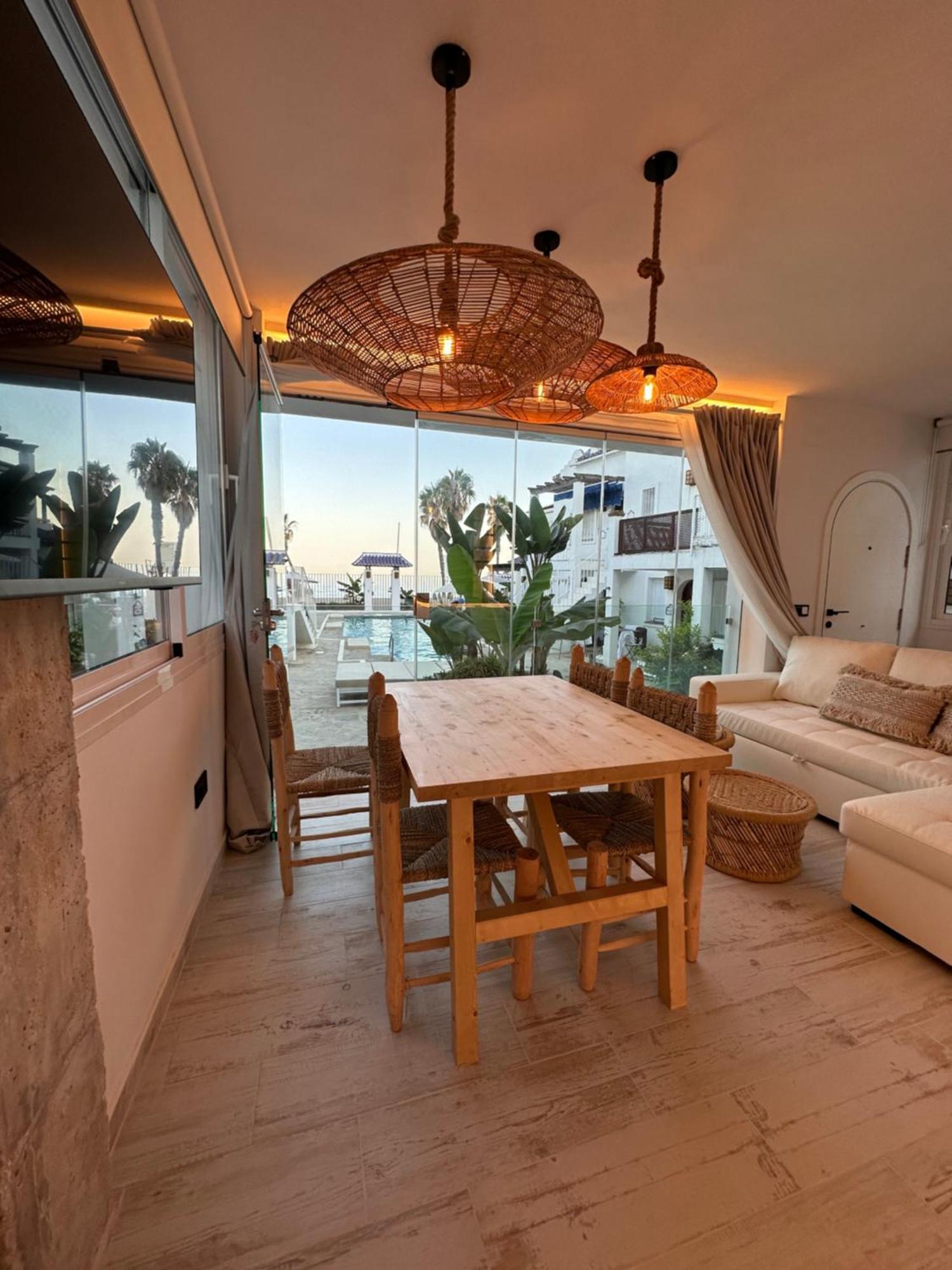 Linda Vista Apartment