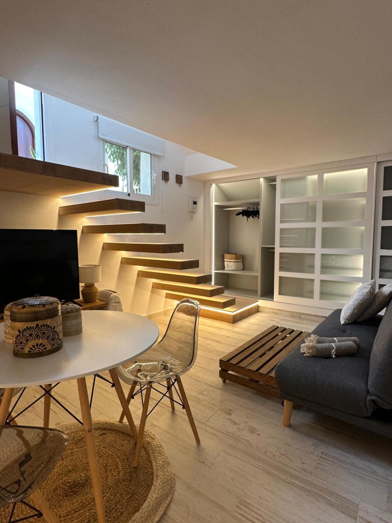 Linda Vista Apartment *